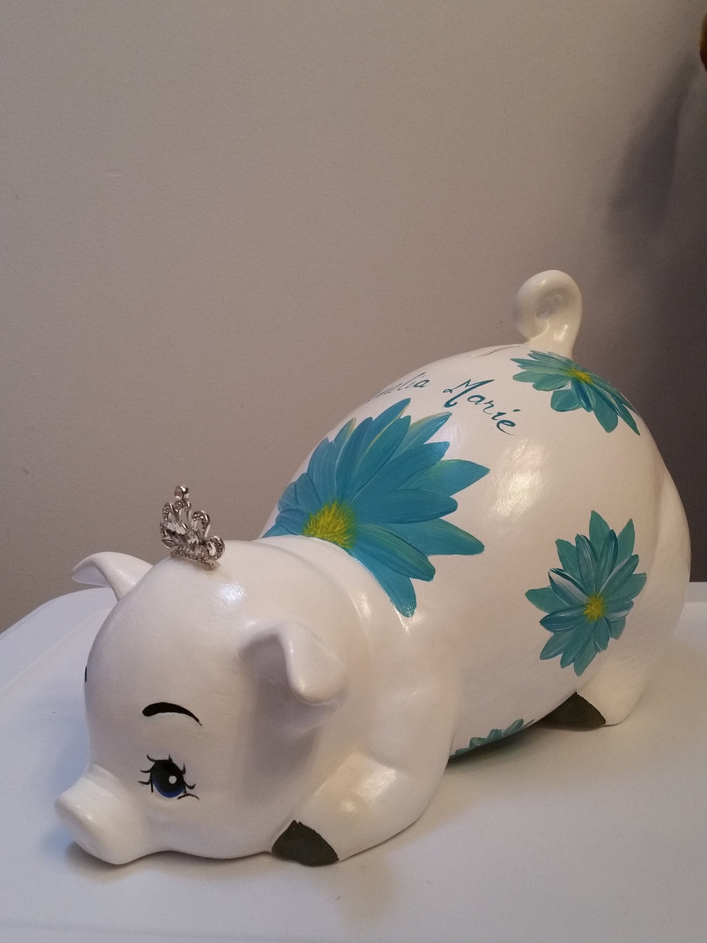 Piggy bank/girls piggy bank/personalized piggy bank/custom piggy bank/baby gift/baby shower gift/birthday gift