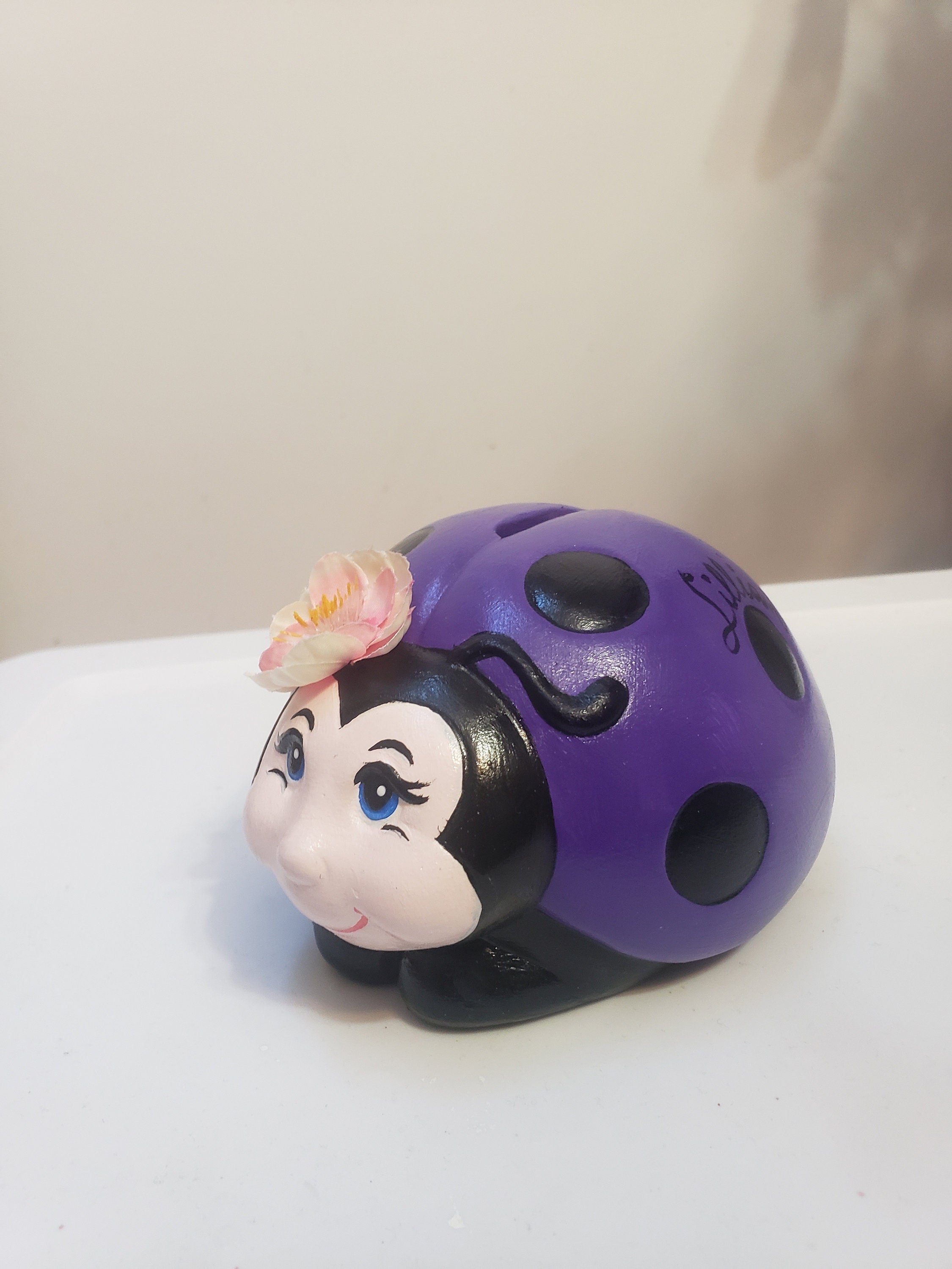 Personalized girls bank/lady bug bank/piggy bank/baby bank/Baby gift/Baby shower gift