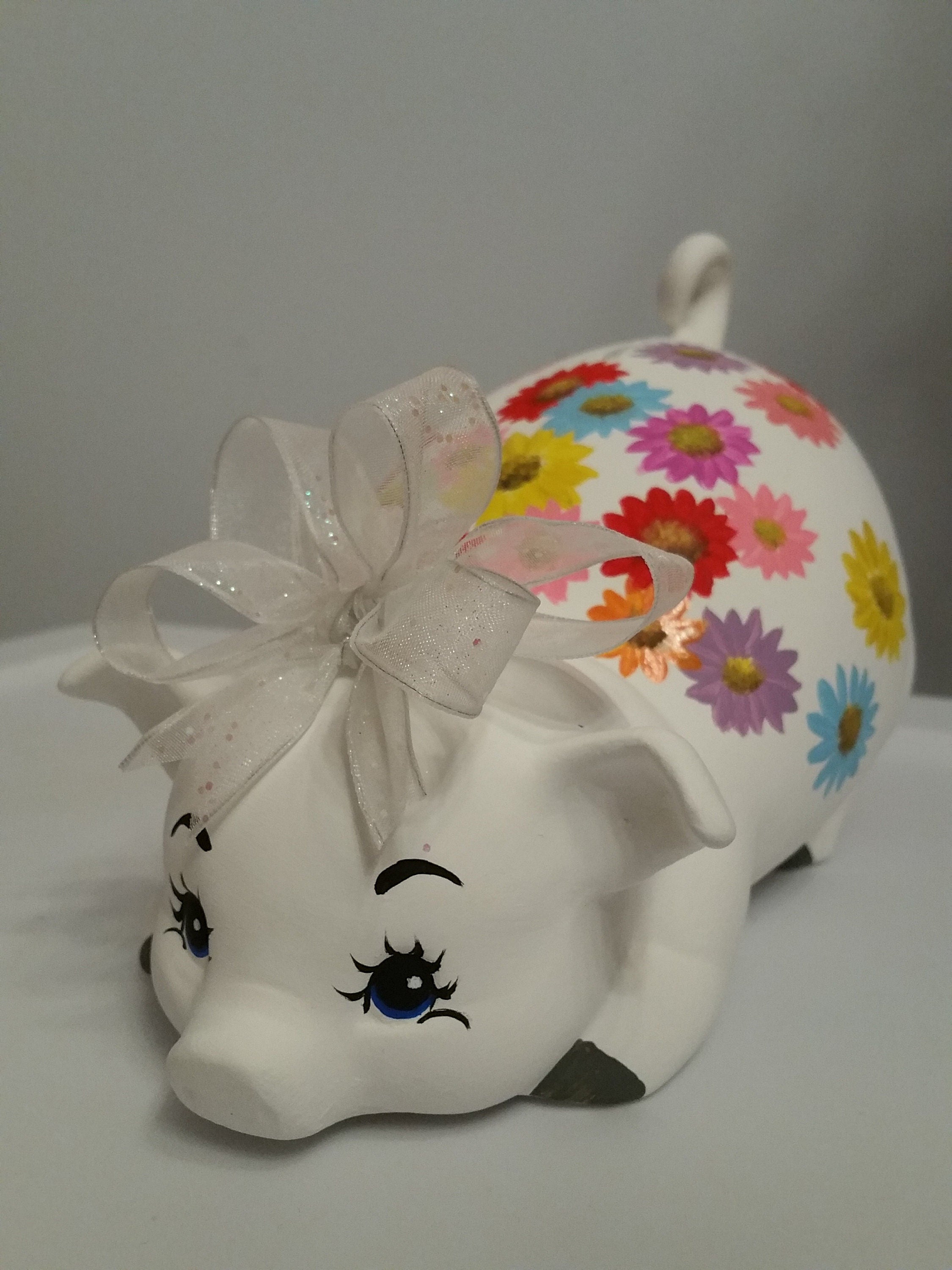 Piggy bank/personalized piggy bank/custom piggy bank/girls piggy bank/ceramic piggy bank/baby gift/baby shower gift/birthday gift