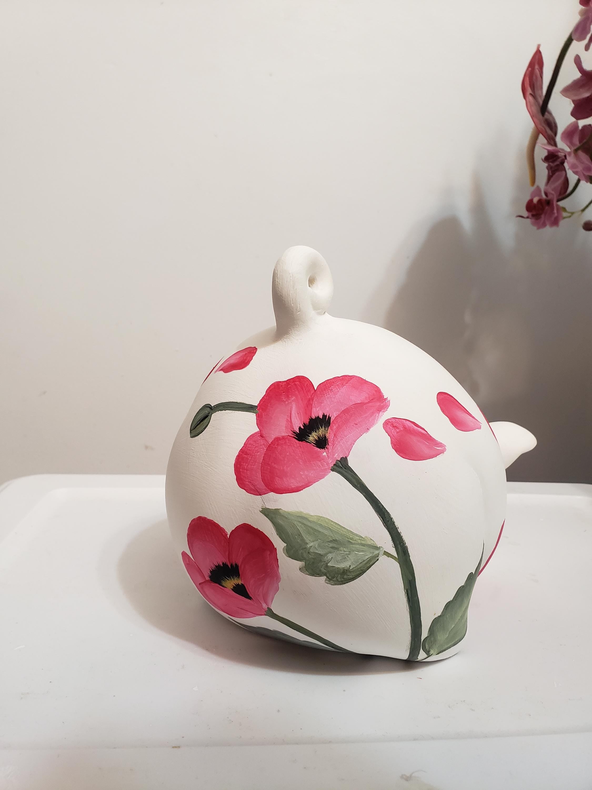 Large White Piggy with Poppies Design