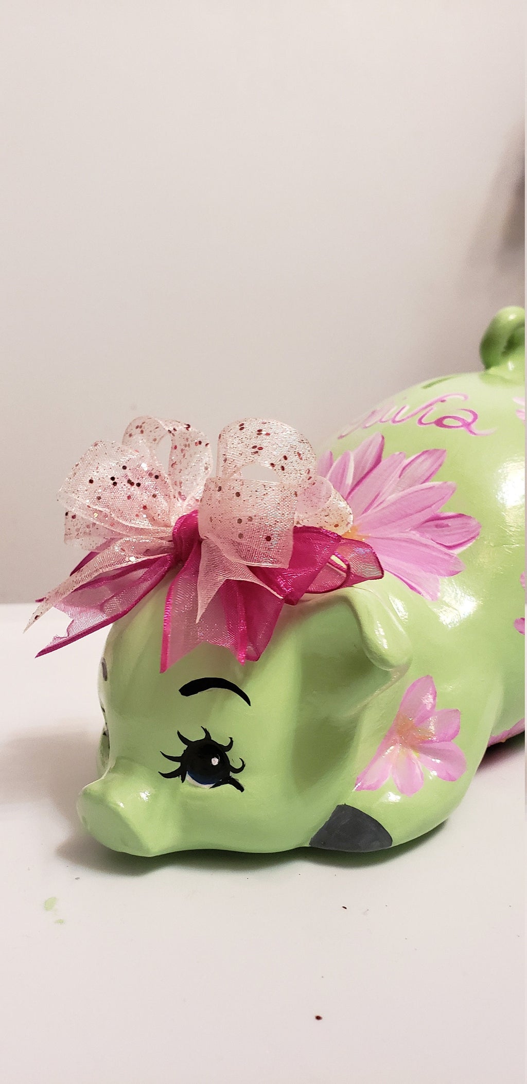Piggy bank/Personalized piggy bank/hand-painted piggy bank/girls piggy bank/Baby bank/Baby gift/Baby shower gift/gift