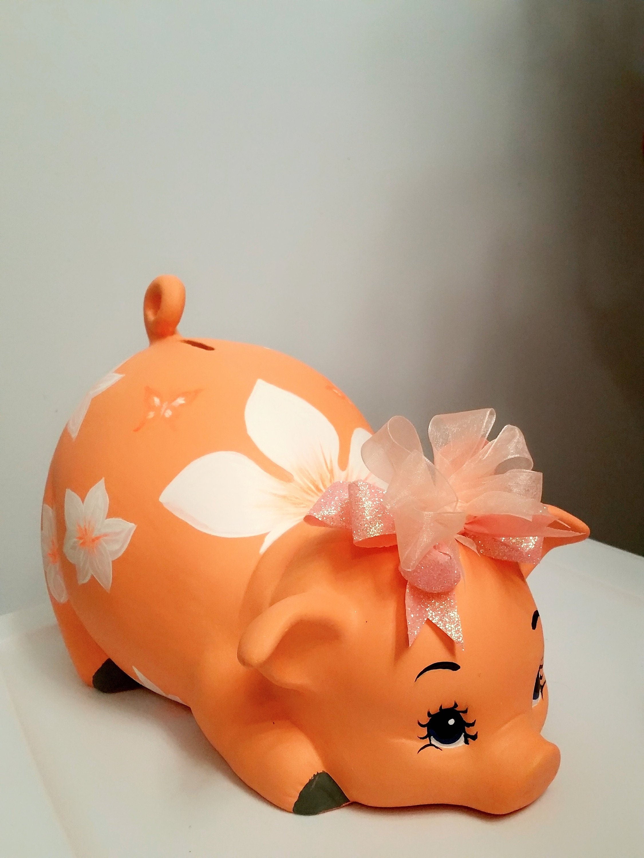 Piggy bank/personalized piggy bank/girls piggy bank/ceramic piggy bank/custom piggy bank/baby gift/baby shower gift