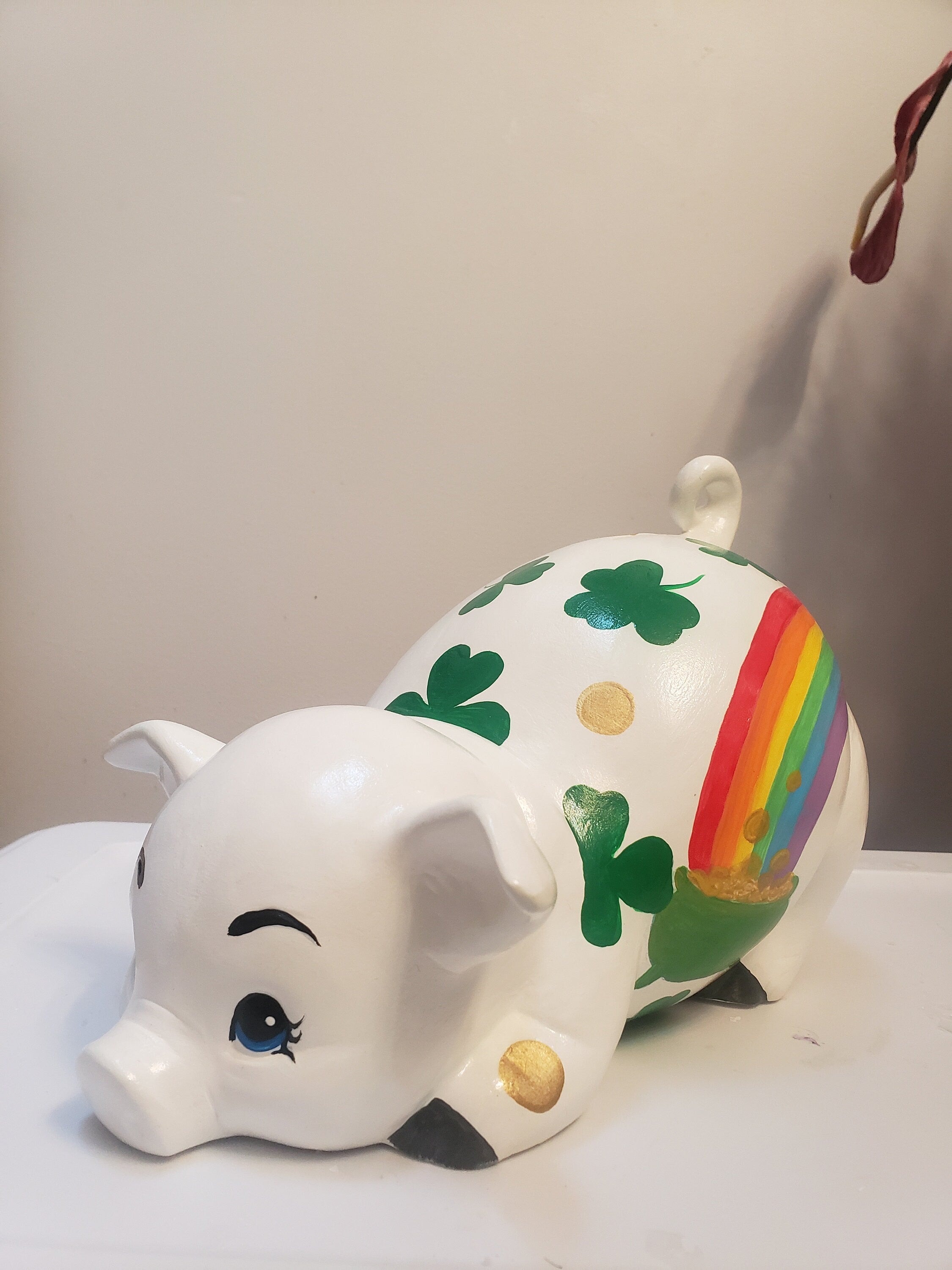 Large shamrock-themed piggy bank/piggy bank/Ceramic piggy bank/baby gift/baby shower gift