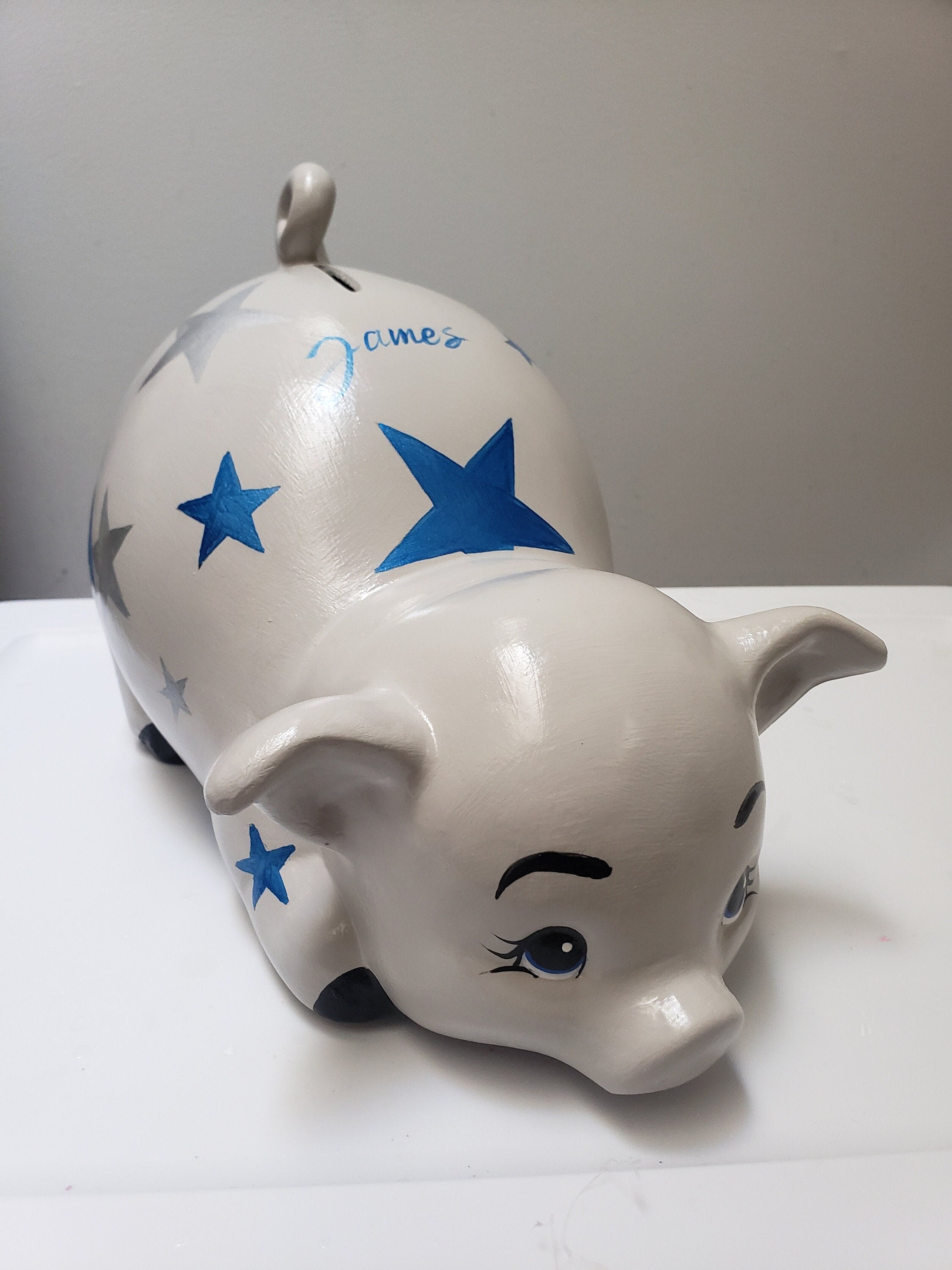 Large grey stars piggy