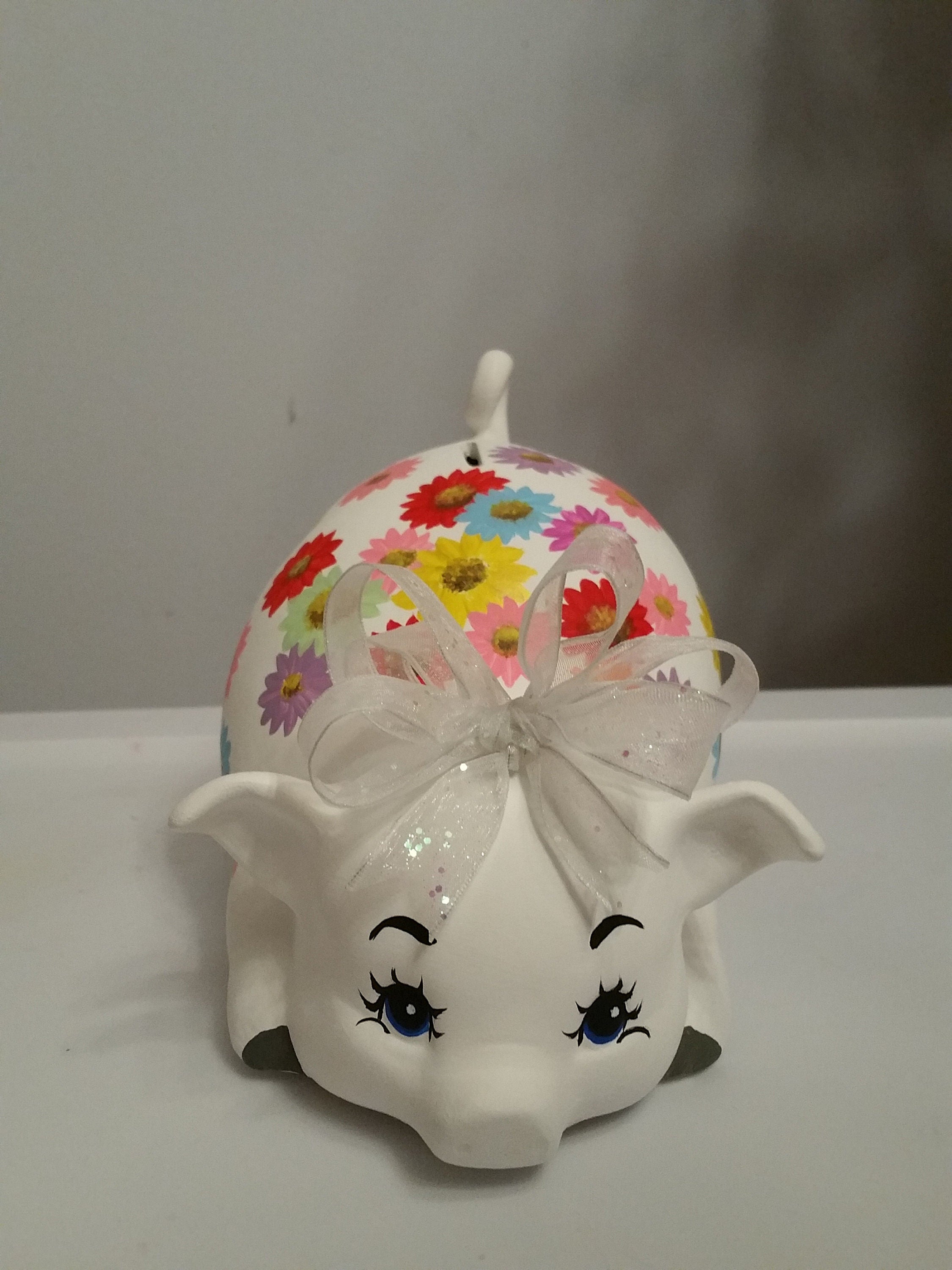Piggy bank/personalized piggy bank/custom piggy bank/girls piggy bank/ceramic piggy bank/baby gift/baby shower gift/birthday gift