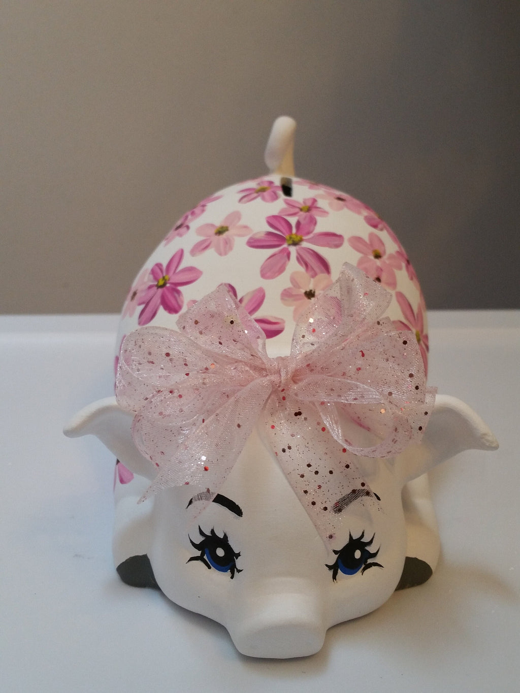 Piggy bank/personalized piggy bank/custom piggy bank/girls piggy bank/ceramic piggy bank/baby gift/baby shower gift/birthday gift