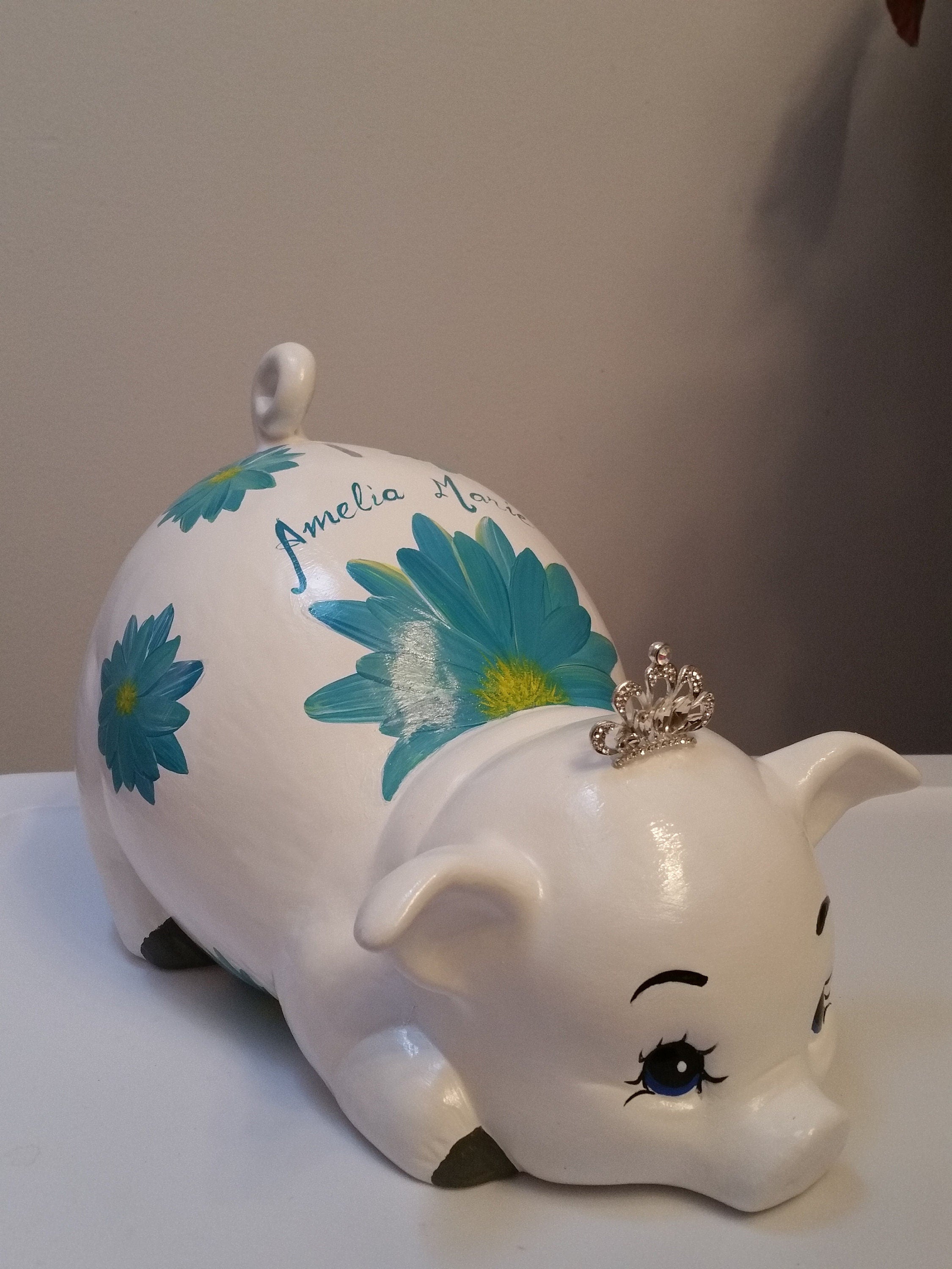 Piggy bank/girls piggy bank/personalized piggy bank/custom piggy bank/baby gift/baby shower gift/birthday gift