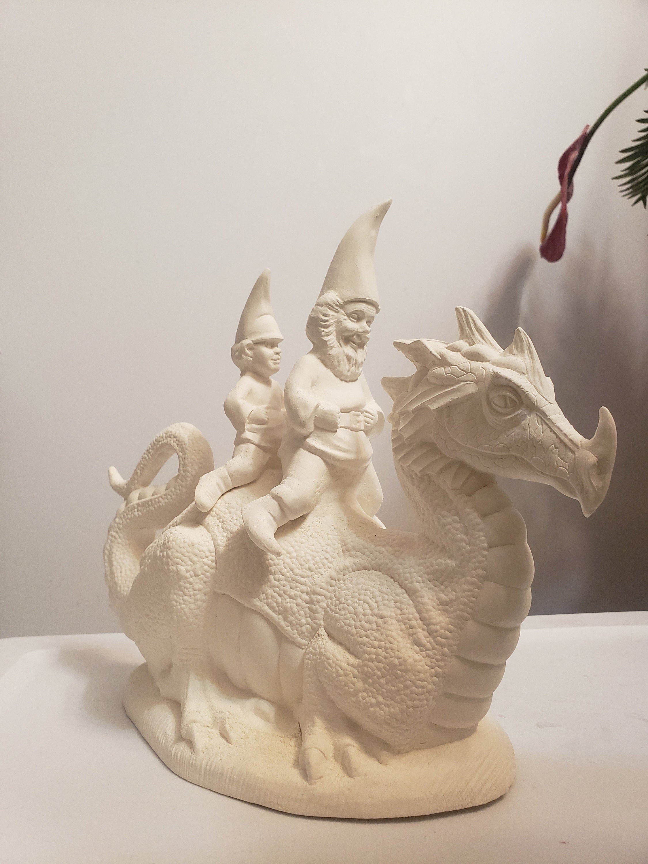 Gnomes on dragon - ready to paint